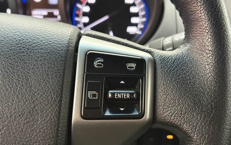 Toyota Land Cruiser Prado 150 рестайлинг 2, 2017 год, 4 600 000 рублей, 20 фотография