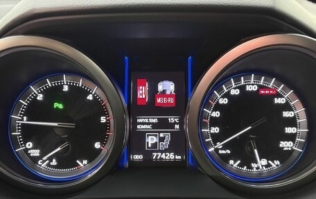 Toyota Land Cruiser Prado 150 рестайлинг 2, 2017 год, 4 600 000 рублей, 21 фотография