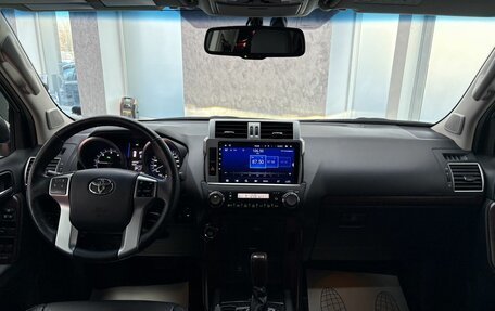 Toyota Land Cruiser Prado 150 рестайлинг 2, 2017 год, 4 600 000 рублей, 36 фотография