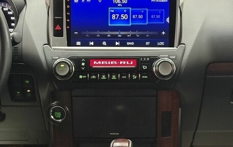 Toyota Land Cruiser Prado 150 рестайлинг 2, 2017 год, 4 600 000 рублей, 37 фотография