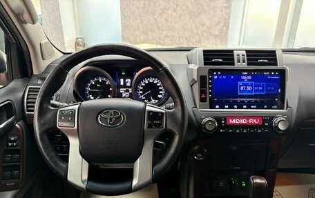 Toyota Land Cruiser Prado 150 рестайлинг 2, 2017 год, 4 600 000 рублей, 34 фотография