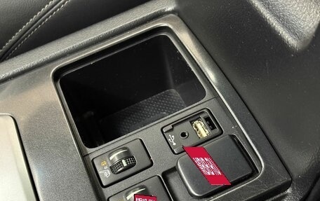 Toyota Land Cruiser Prado 150 рестайлинг 2, 2017 год, 4 600 000 рублей, 31 фотография