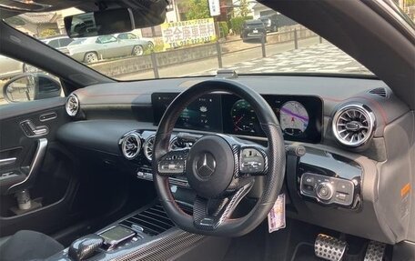 Mercedes-Benz CLA, 2021 год, 2 350 000 рублей, 30 фотография