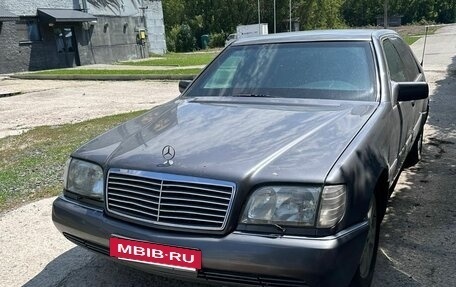 Mercedes-Benz S-Класс, 1994 год, 780 000 рублей, 2 фотография