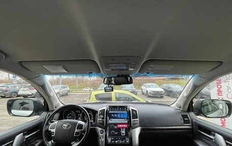 Toyota Land Cruiser 200, 2012 год, 3 990 000 рублей, 24 фотография