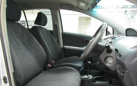 Toyota Vitz, 2009 год, 500 000 рублей, 9 фотография