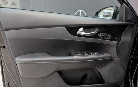 KIA Cerato IV, 2022 год, 2 595 000 рублей, 19 фотография