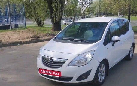 Opel Meriva, 2013 год, 700 000 рублей, 3 фотография