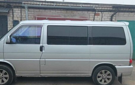 Volkswagen Caravelle T4, 2003 год, 950 000 рублей, 3 фотография