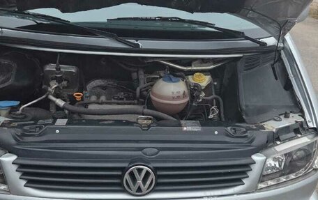 Volkswagen Caravelle T4, 2003 год, 950 000 рублей, 14 фотография