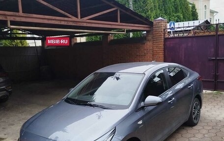 Hyundai Solaris II рестайлинг, 2019 год, 1 500 000 рублей, 3 фотография