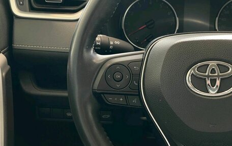 Toyota RAV4, 2020 год, 3 499 900 рублей, 13 фотография