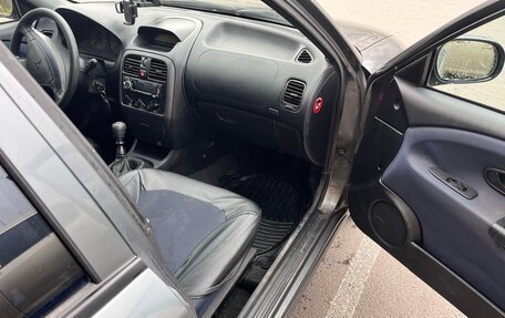 Mitsubishi Carisma I, 2002 год, 180 000 рублей, 5 фотография