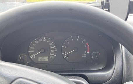 Mitsubishi Carisma I, 2002 год, 180 000 рублей, 11 фотография