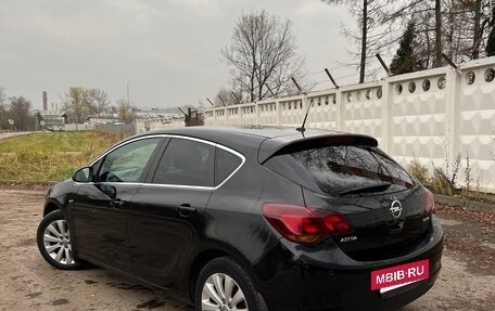Opel Astra J, 2011 год, 700 000 рублей, 9 фотография
