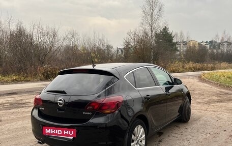 Opel Astra J, 2011 год, 700 000 рублей, 11 фотография