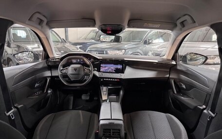 Peugeot 308, 2022 год, 2 300 000 рублей, 12 фотография