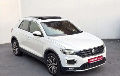 Volkswagen T-Roc I, 2022 год, 2 525 000 рублей, 1 фотография