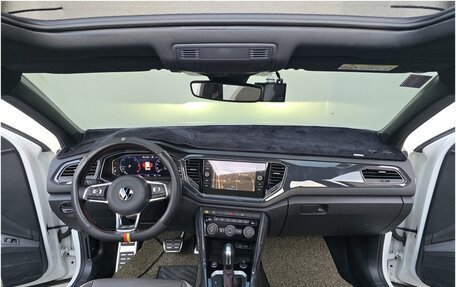 Volkswagen T-Roc I, 2022 год, 2 525 000 рублей, 8 фотография