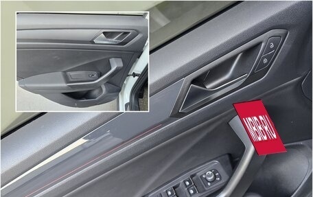 Volkswagen T-Roc I, 2022 год, 2 525 000 рублей, 12 фотография