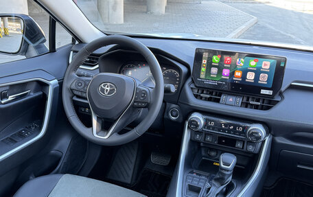 Toyota RAV4, 2025 год, 3 990 000 рублей, 10 фотография