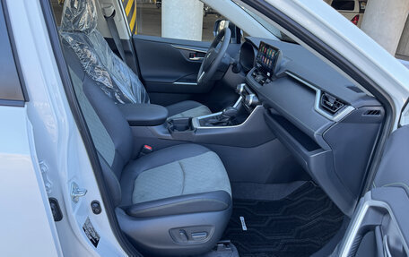 Toyota RAV4, 2025 год, 3 990 000 рублей, 18 фотография