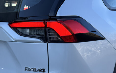 Toyota RAV4, 2025 год, 3 990 000 рублей, 32 фотография