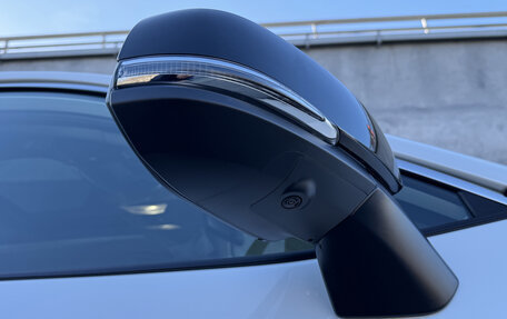 Toyota RAV4, 2025 год, 3 990 000 рублей, 36 фотография