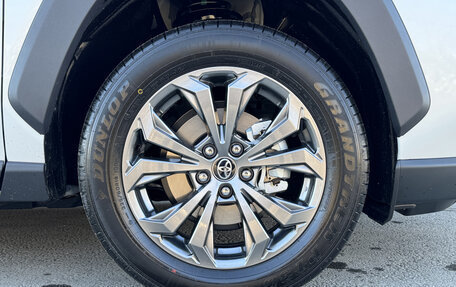 Toyota RAV4, 2025 год, 3 990 000 рублей, 35 фотография
