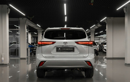 Toyota Highlander, 2025 год, 6 150 000 рублей, 6 фотография