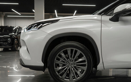 Toyota Highlander, 2025 год, 6 150 000 рублей, 28 фотография