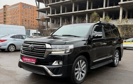 Toyota Land Cruiser 200, 2016 год, 5 800 000 рублей, 1 фотография