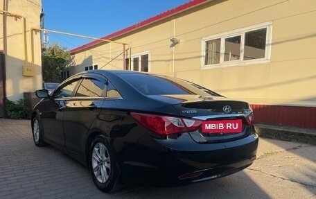 Hyundai Sonata VI, 2011 год, 800 000 рублей, 8 фотография