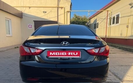 Hyundai Sonata VI, 2011 год, 800 000 рублей, 7 фотография