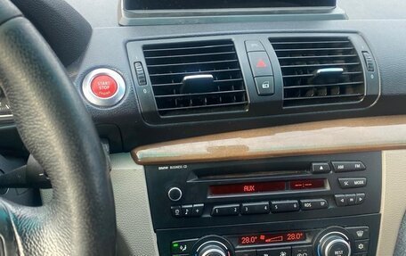 BMW 1 серия, 2007 год, 830 000 рублей, 6 фотография