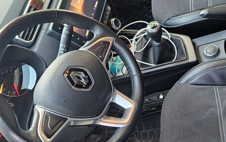Renault Duster, 2022 год, 2 000 000 рублей, 10 фотография