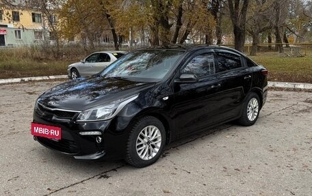 KIA Rio IV, 2019 год, 1 580 000 рублей, 2 фотография