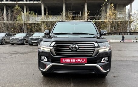Toyota Land Cruiser 200, 2016 год, 5 800 000 рублей, 2 фотография