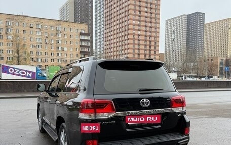 Toyota Land Cruiser 200, 2016 год, 5 800 000 рублей, 8 фотография