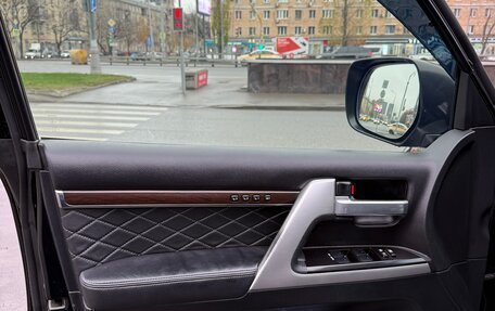 Toyota Land Cruiser 200, 2016 год, 5 800 000 рублей, 13 фотография