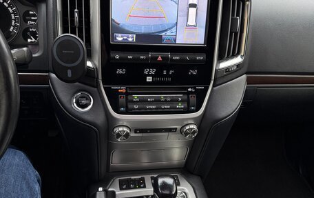 Toyota Land Cruiser 200, 2016 год, 5 800 000 рублей, 28 фотография