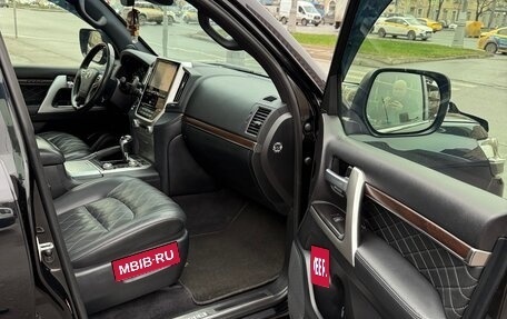 Toyota Land Cruiser 200, 2016 год, 5 800 000 рублей, 23 фотография
