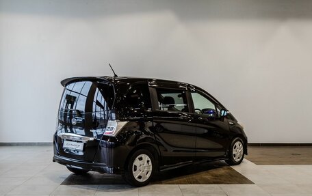 Honda Freed I, 2011 год, 1 100 000 рублей, 2 фотография