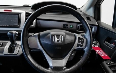 Honda Freed I, 2011 год, 1 100 000 рублей, 13 фотография