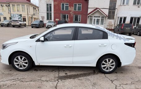 KIA Rio IV, 2017 год, 1 250 000 рублей, 2 фотография
