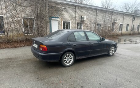BMW 5 серия, 2001 год, 285 000 рублей, 3 фотография