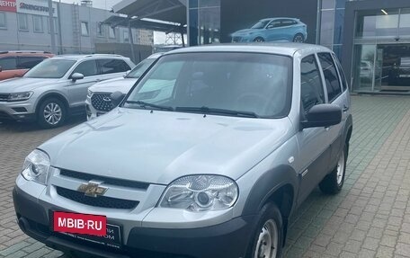Chevrolet Niva I рестайлинг, 2017 год, 678 000 рублей, 1 фотография