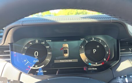 Land Rover Range Rover IV рестайлинг, 2025 год, 307 955 рублей, 36 фотография