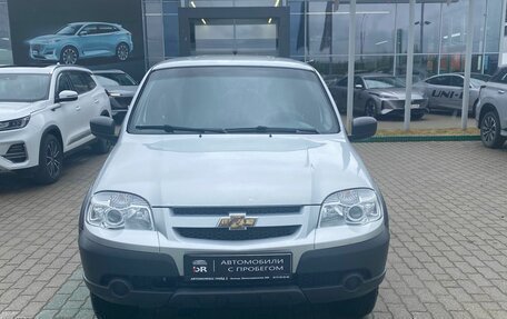 Chevrolet Niva I рестайлинг, 2017 год, 678 000 рублей, 2 фотография