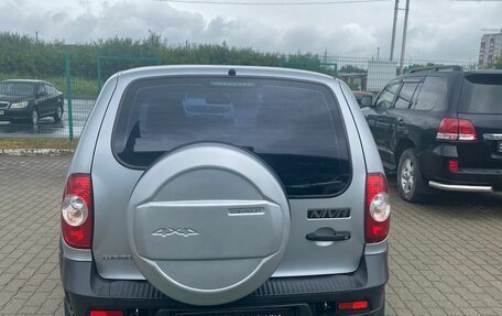 Chevrolet Niva I рестайлинг, 2017 год, 678 000 рублей, 5 фотография